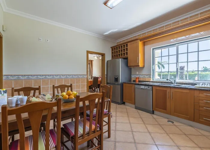 Solar Amendoeiras By Select Villa